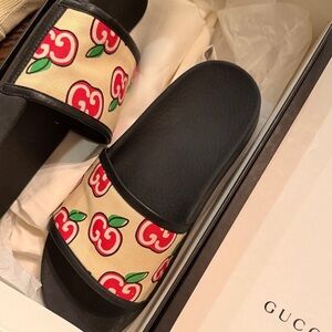 Gucci Black and Tan Apple Slide Sandals